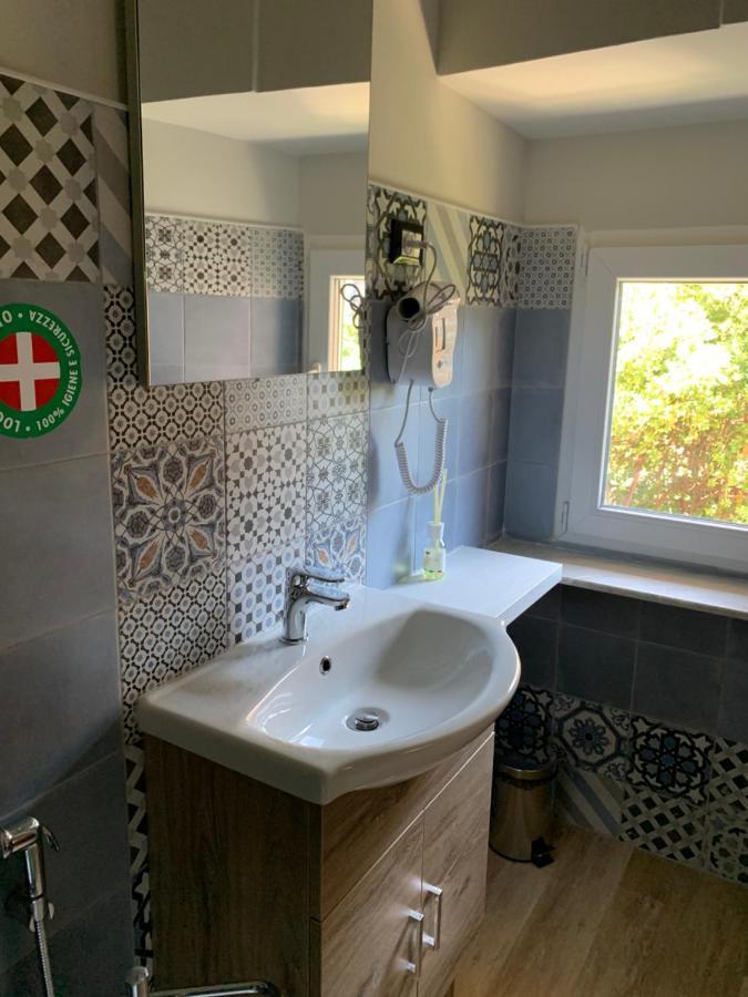 Domus Fieschi Rooms Генуа Екстериор снимка