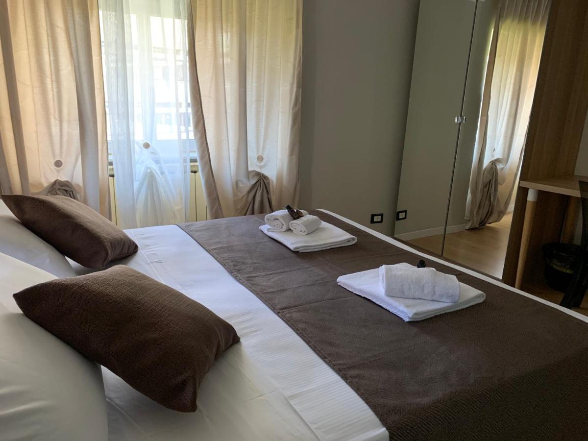 Domus Fieschi Rooms Генуа Екстериор снимка